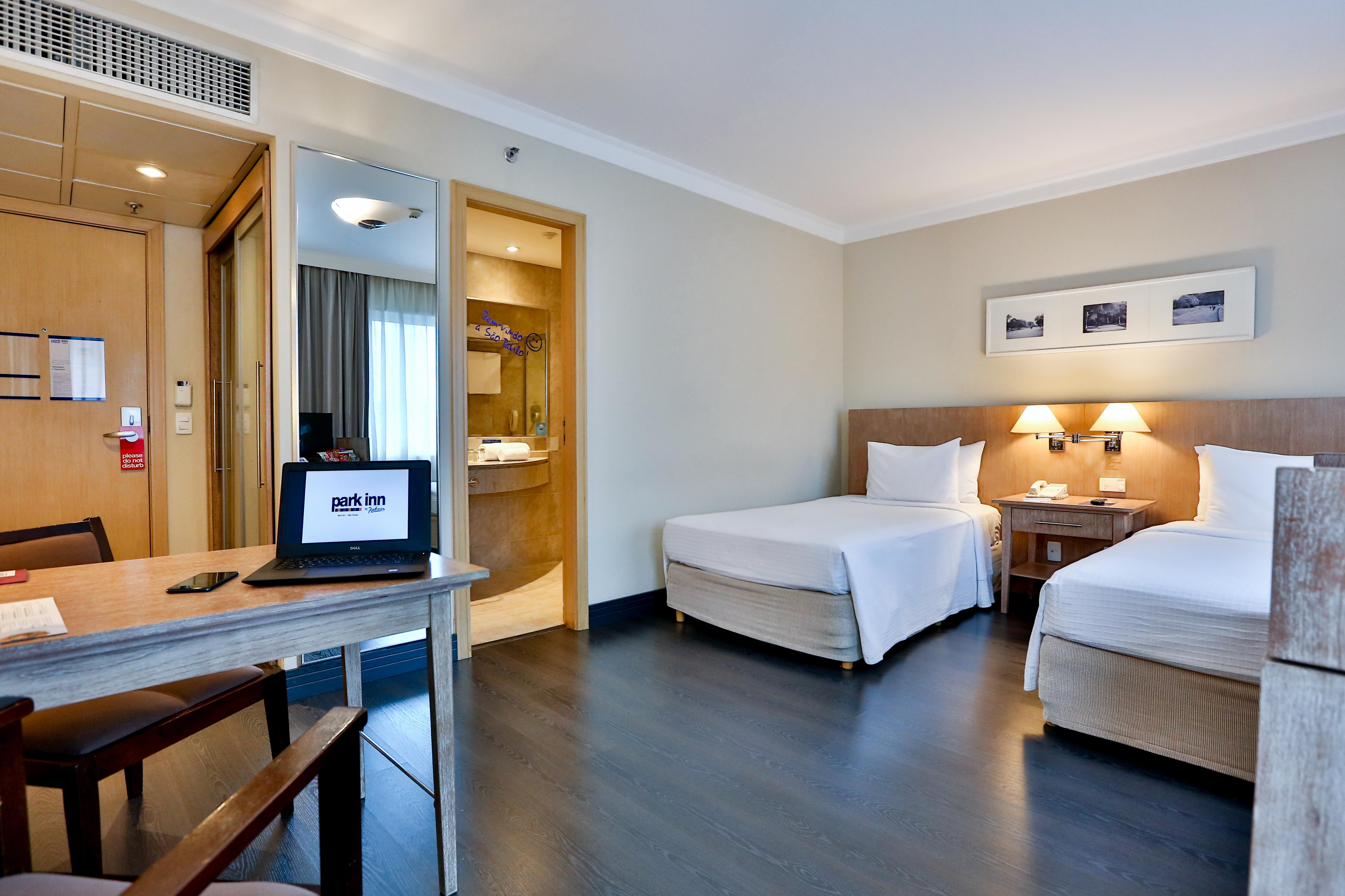 Park Inn By Radisson Berrini Сао Паоло Екстериор снимка